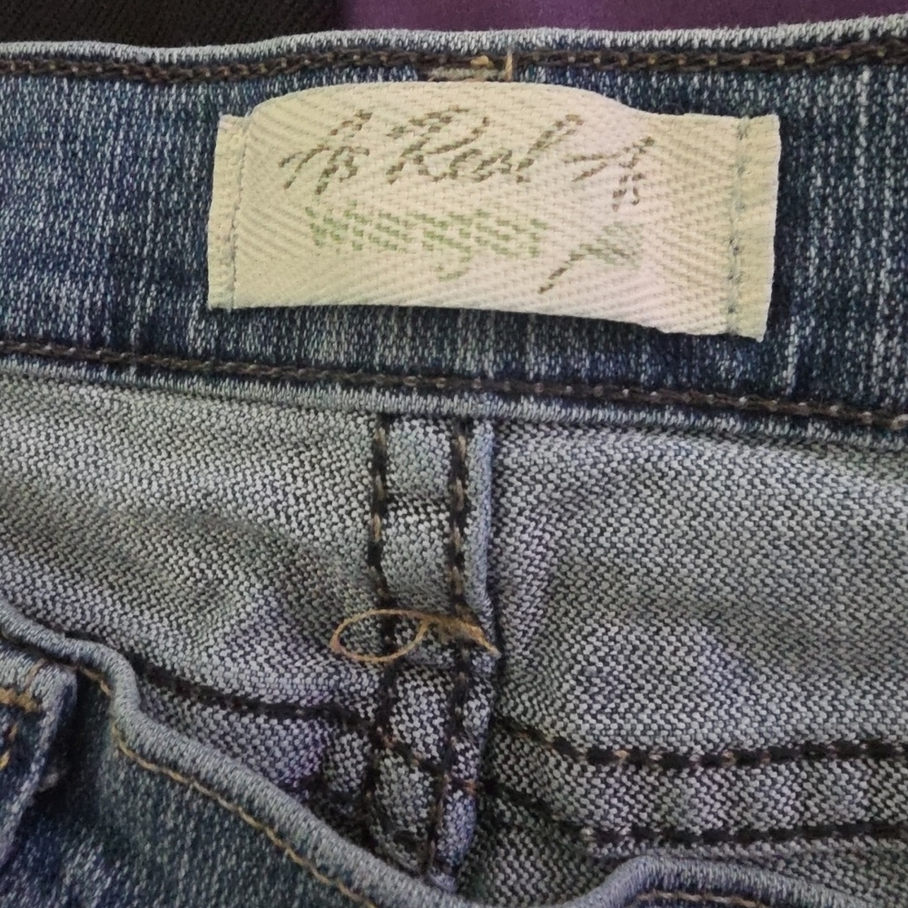 Wrangler Light Blue Straight Leg Women’s Jeans - Picture 2 of 4